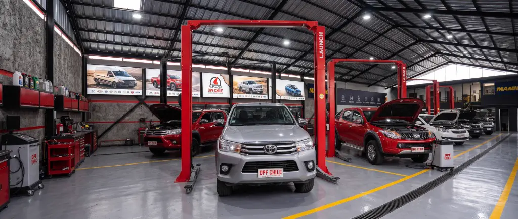 Reparación de alerta de arranque imposible y bomba AdBlue en Peugeot Partner BlueHDi en taller DPF CHILE